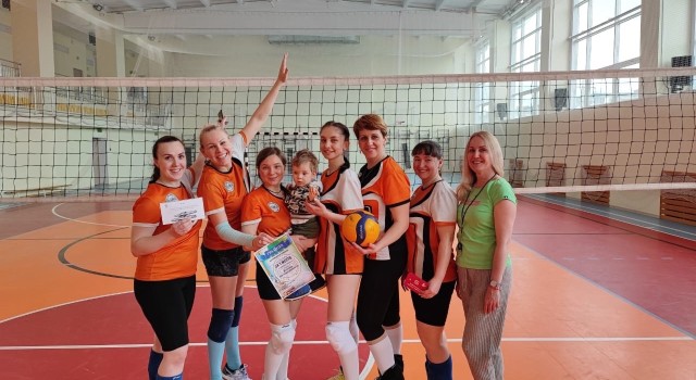 В Баранчинском провели женский турнир по волейболу памяти А. Е. Шипунова