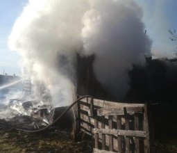 Пожар в деревне Кедровка, погиб человек
