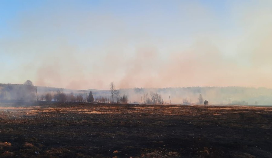 В деревне Кедровка произошел крупный пожар 