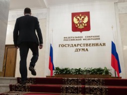 Россияне теперь не смогут узнать о доходах депутатов