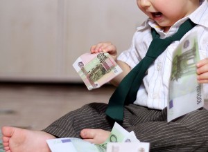 На 7 миллиардов рублей увеличили объем поддержки семей с детьми в Свердловской области