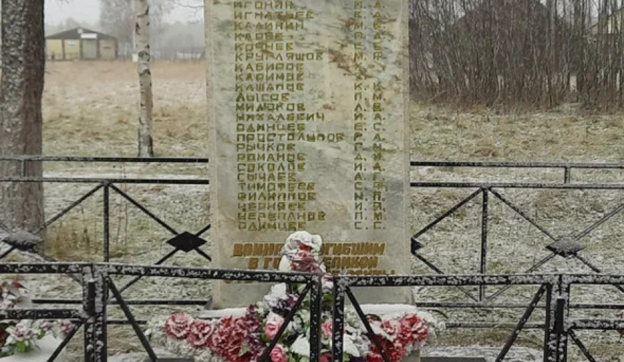 В поселке Азиатская благоустроят территорию вокруг памятника воинам