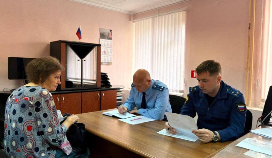 В Кушвинском муниципальном округе состоялся личный прием граждан, который провел первый заместитель прокурора Свердловской области Александр Дуркин