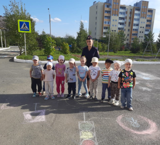 ПДД на асфальте