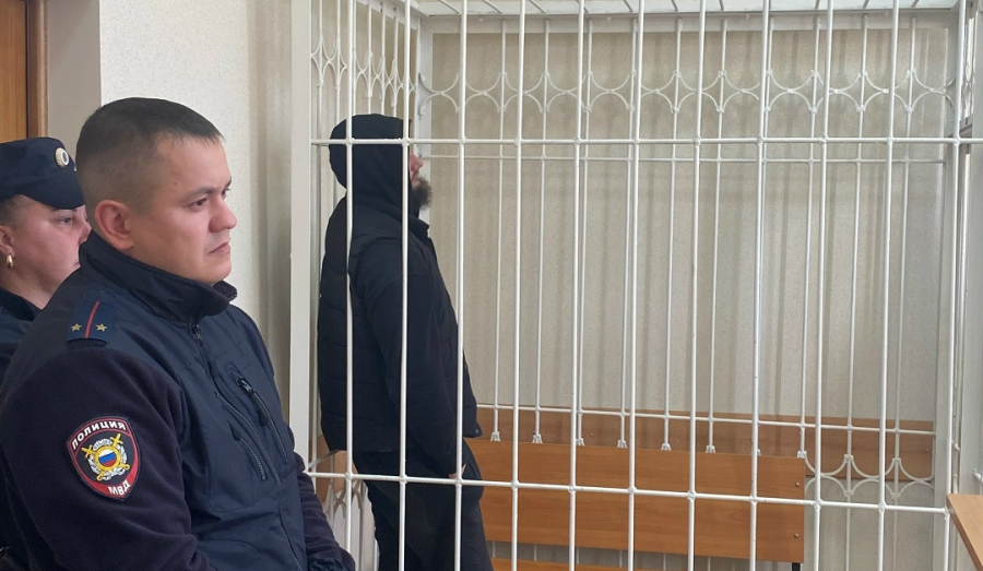 Решением суда житель Кушвы, обвиняемый в вымогательстве, останется под стражей 