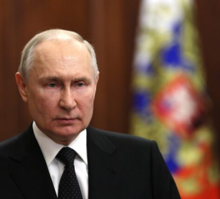 Владимир Путин подписал закон о повышении минимального размера оплаты труда