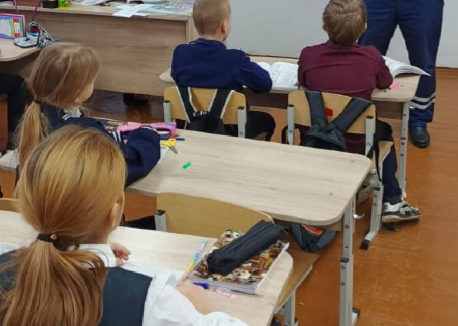 Профилактические беседы с учащимися   