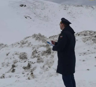 Трагедия на Среднем Урале: двое детей стали жертвами схода снежной массы на горке