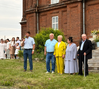 День семьи, любви и верности в Верхней Туре  
