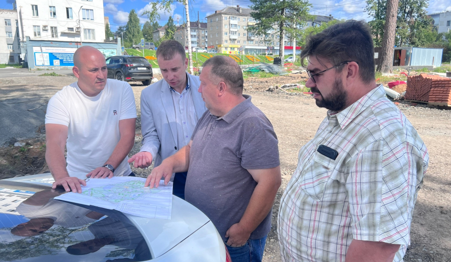Благоустройство парка Пионеров продолжается под личным контролем врио главы города Вячеслава Кожевникова  