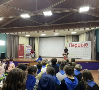 Классная встреча с настоящим героем прошла в Лобве!