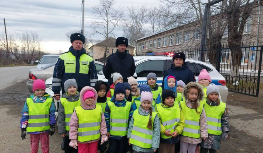  Профилактическое занятие с воспитанниками детского сада.