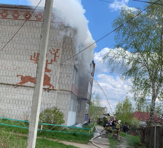В Вагоном микрорайоне горела многоэтажка