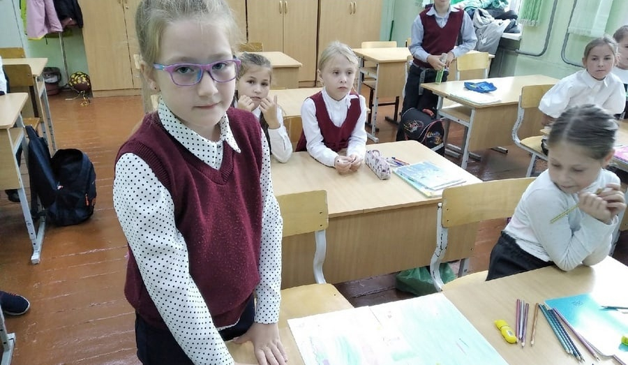 Кушвинская школьница придумала герб класса и победила в областном конкурсе