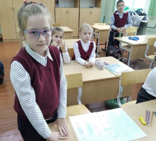 Кушвинская школьница придумала герб класса и победила в областном конкурсе