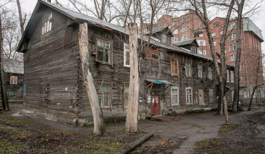 Жители аварийных домов смогут вне очереди получить жилье