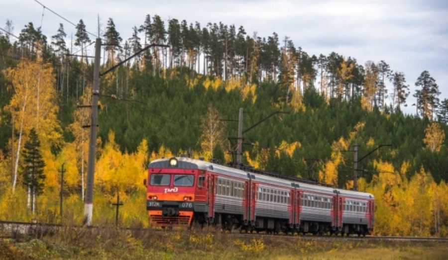 С 16 октября СвЖД отменит летние электрички